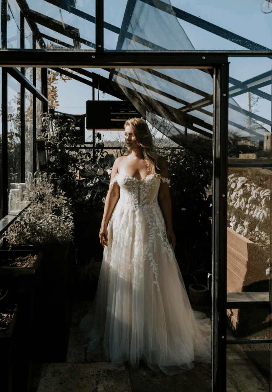 Millie by La Curve Beccar - Bride-to-Be Outlet